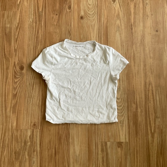 Abercrombie & Fitch Cotton Tee - Picture 3 of 5